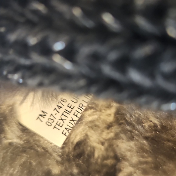 Brand new sweater boots. - Picture 7 of 7